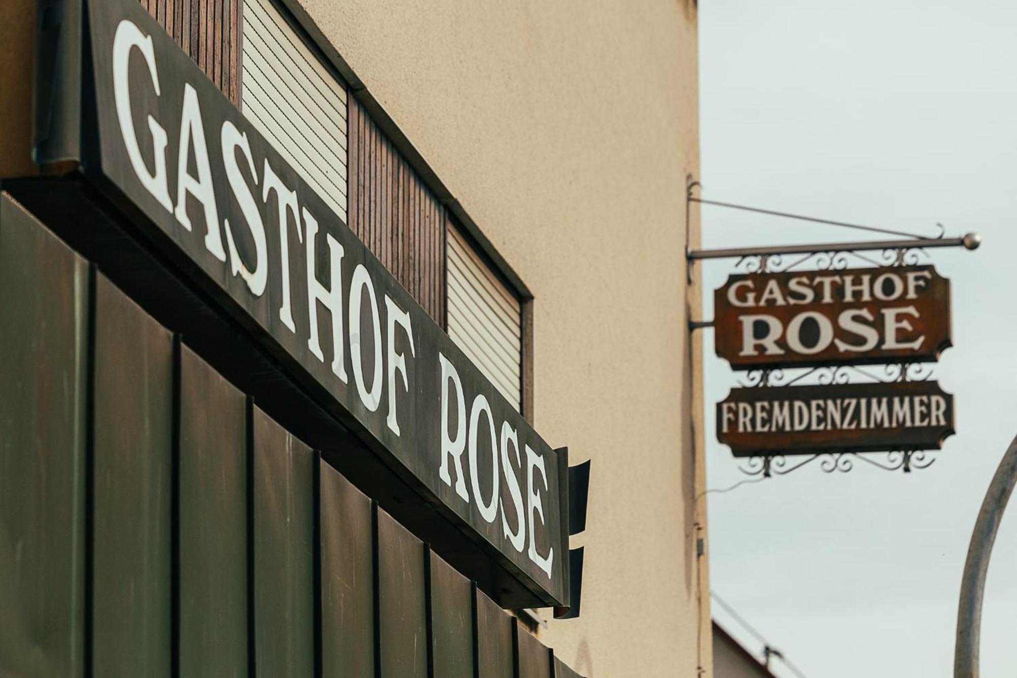 Gasthof Rose Ройтлинген Экстерьер фото